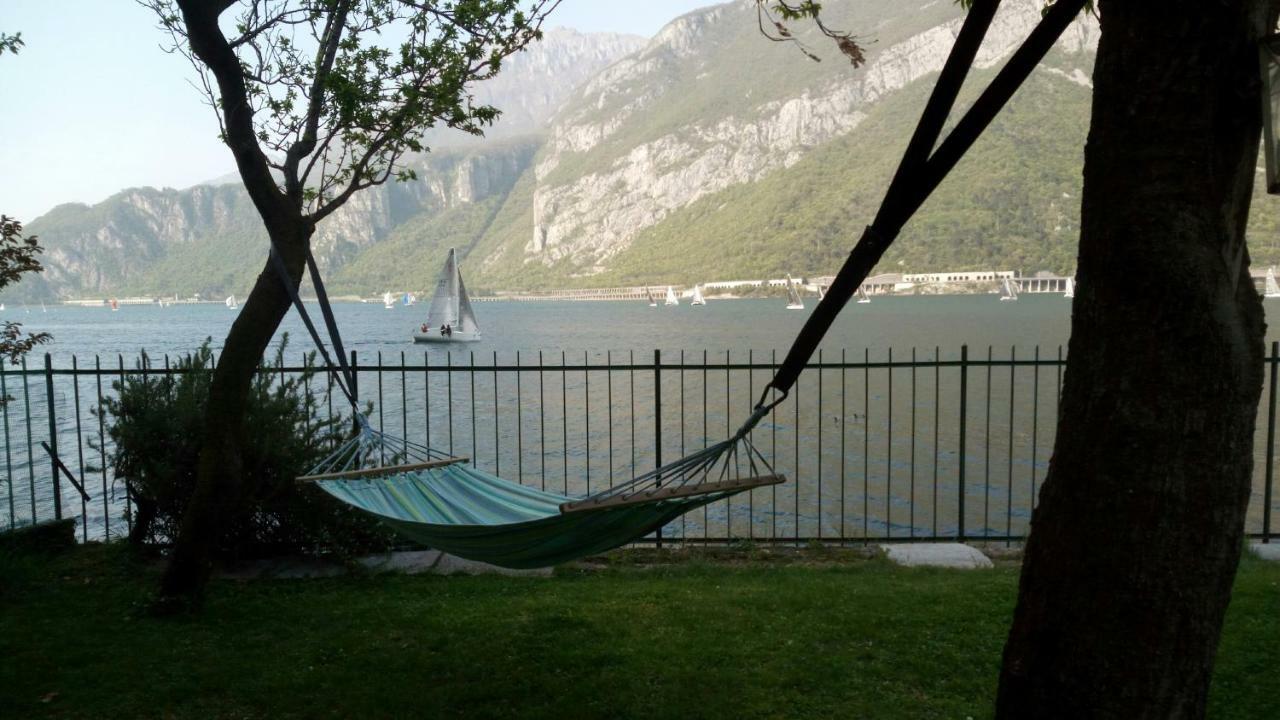 L For Lake Mandello del Lario Exterior photo